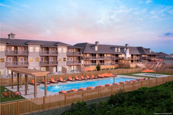 Hotel Sanderling Resort (Duck)